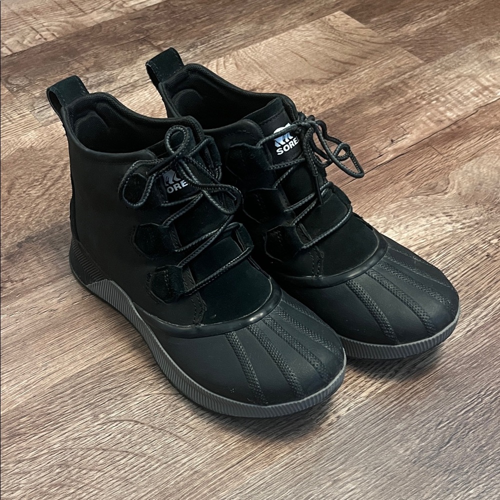 Black Sorel Boots